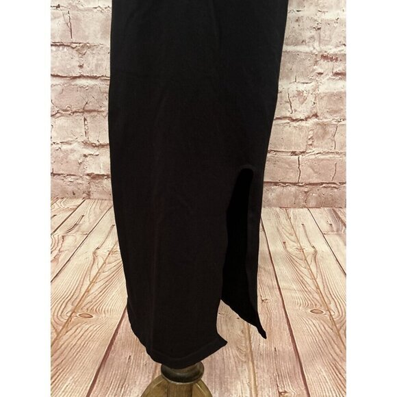 FABLETICS Womens High-Waisted Ribbed Seamless Skirt Black Knit Size Small NEW - Picture 2 of 4